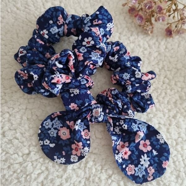 Scrunchie Floral em Tecido Maleável | Elástico de Cabelo Feminino Durável, Confortável e Estiloso