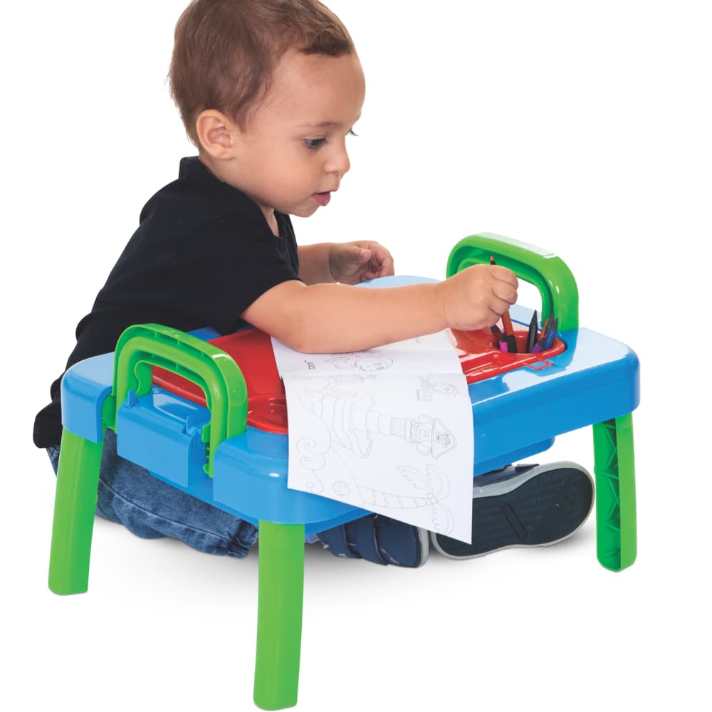 Mesa Infantil de Desenho e Lanche com Kit de Atividades – Dobrável - Ideal para Viagens