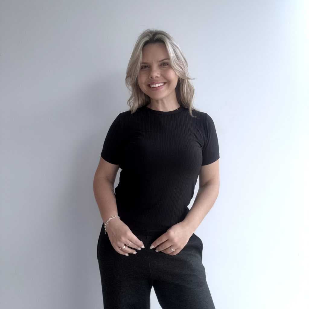 Kit 2 Blusa Tshirt Camiseta Blusa basica canelada ribana premium moda verão 2025