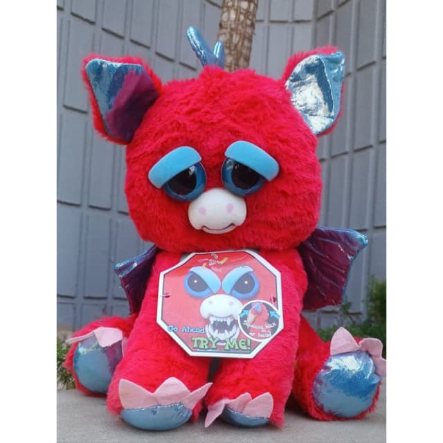 Pelúcia Dragão Vermelho Monster Feisty Muda Face  30 Cm Vermelho
