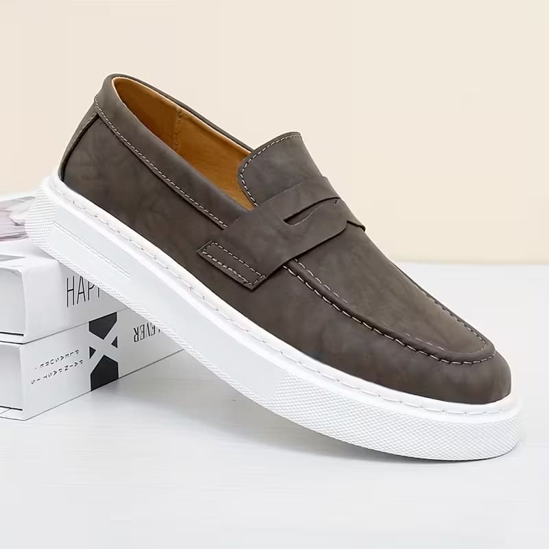 Sapato Mocassim Masculino Sola Alta Loafer Derby em Couro Legitimo Camurça Elegante Conforto Premium Costurado