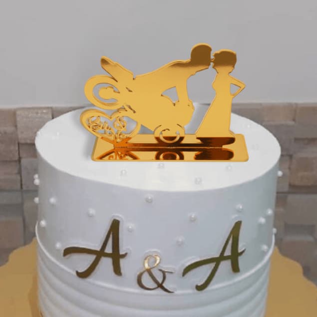 Topo de Bolo Casamento Noivos Motoqueiros Trilheiro Acrílico Preto Dourado Eu e Você