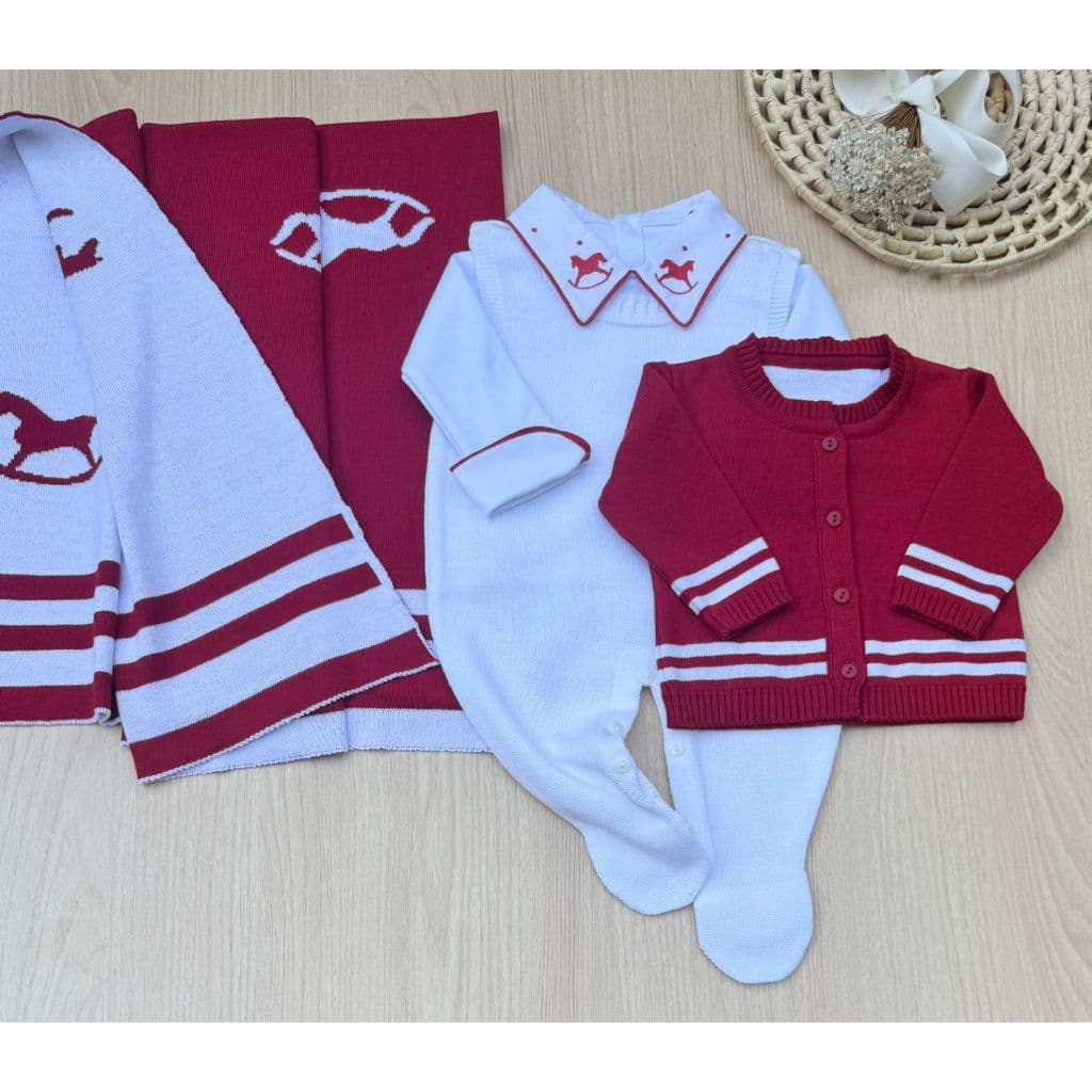 Saída de maternidade menino vermelha tricot 4 peças cavalinho
