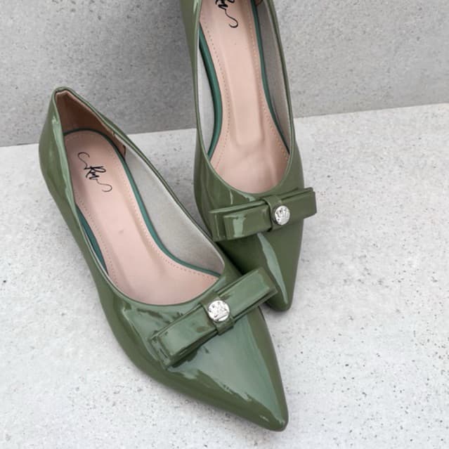 Scarpin Verde Verniz c/ Laço Duplo - Salto Gota 2,5cm /Salto baixo/Linha luxo /Salto bb confortável/Social/Linha Premium