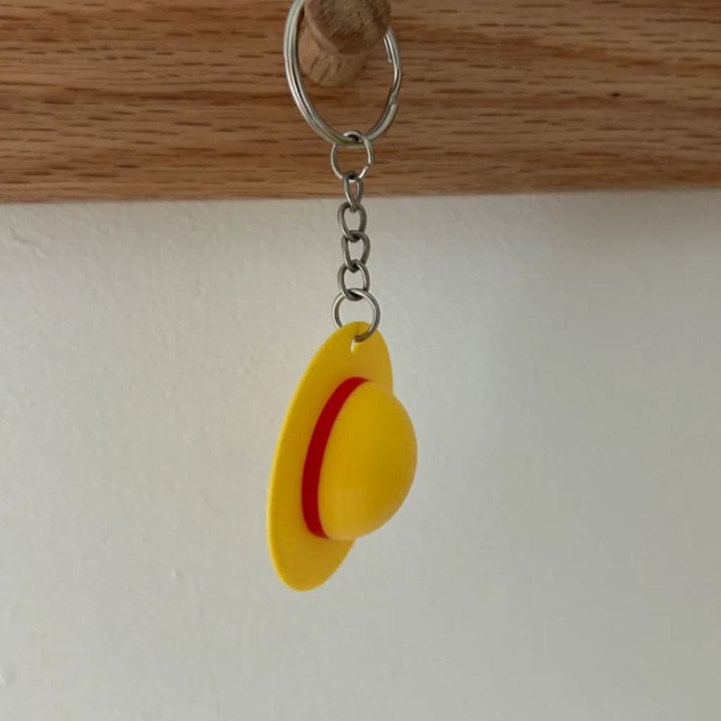 Chaveiro Chapéu de Palha Luffy One Piece Geek Colecionável Detalhado Anime Colorido Com Argola