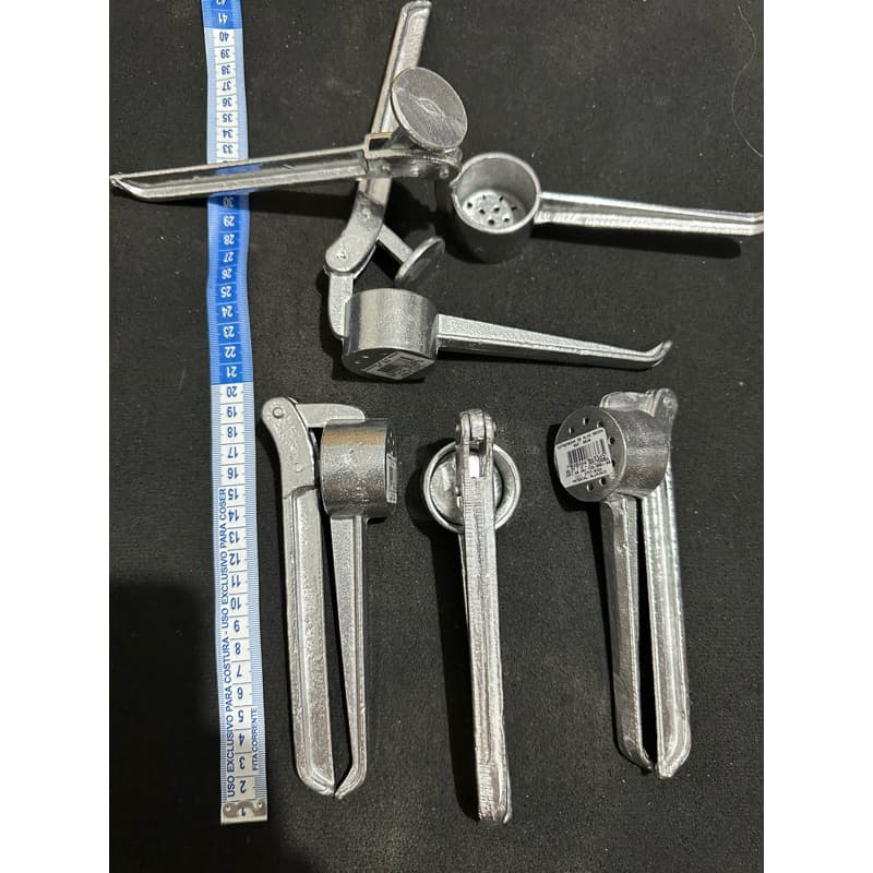 Prensa De Alho Profissional Em aluminio , Braçadeira manual , Descascador , Espremedo