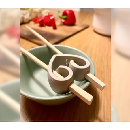 Suporte para Hashi Coração | Apoio de Talheres Criativo
