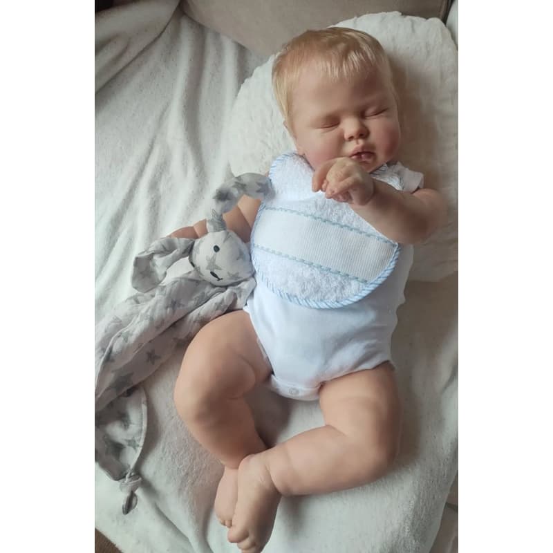 boneca reborn realista com corpinho de tecido