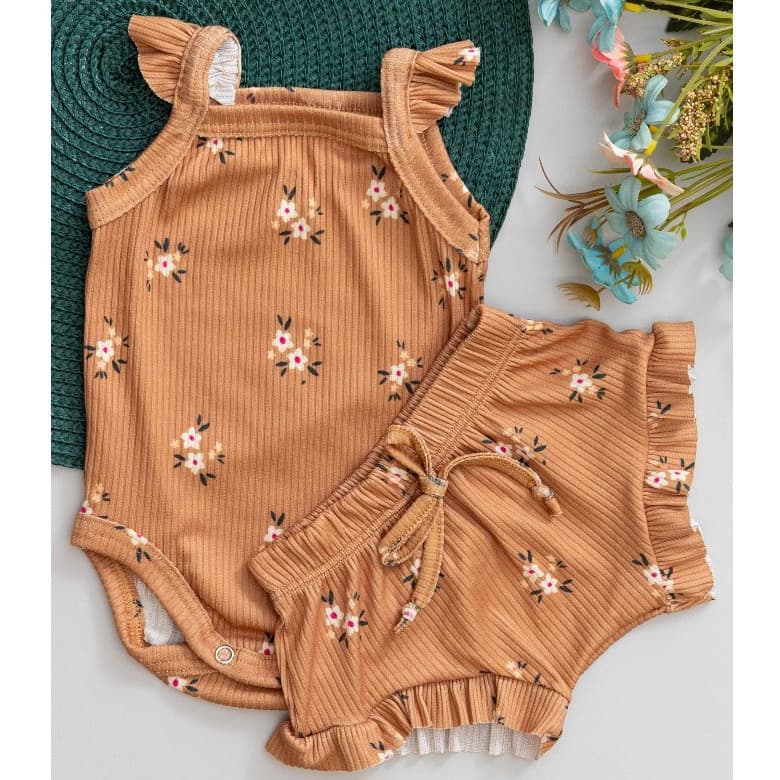 Conjunto Bebê Verão Fresquinho Canelado Menina Body e Tapa Fralda Babado Marrom com Estampa de Flores
