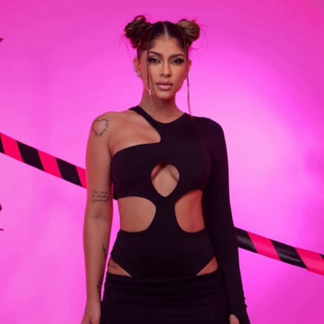 BODY LAVINIA Preto Feminino Recorte Decote Manga longa Assimétrico Estilo Gringa Mula Manca só uma manga