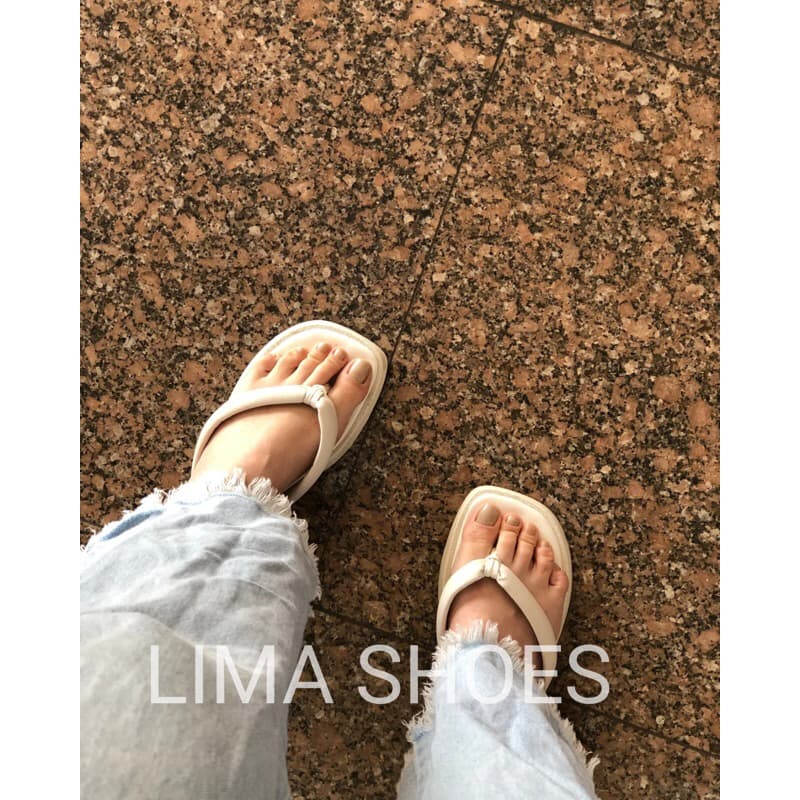 Rasteirinha flat estilo chinelo tira confortável macia Birken leve elegante