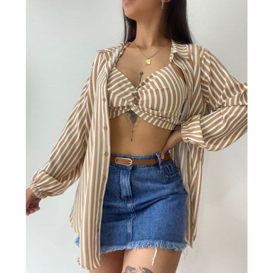 Conjunto Listrado Camisa Oversize Manga Longa e Cropped com Alças de Amarração Tendencia em Moda