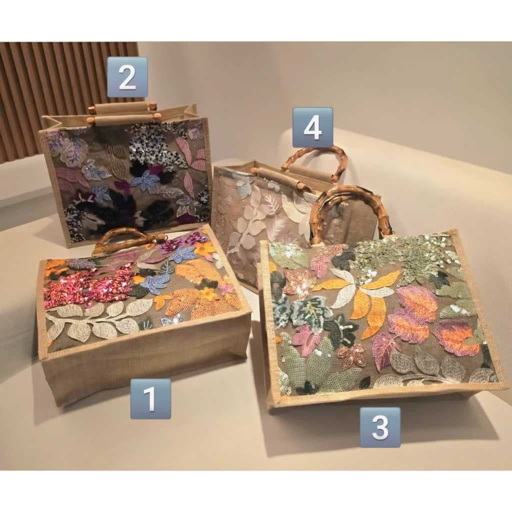 Bolsa Estampada Bordaba Juta Alça de Bambu Floral Lantejoulas Moda Verão Tecido Coloridas