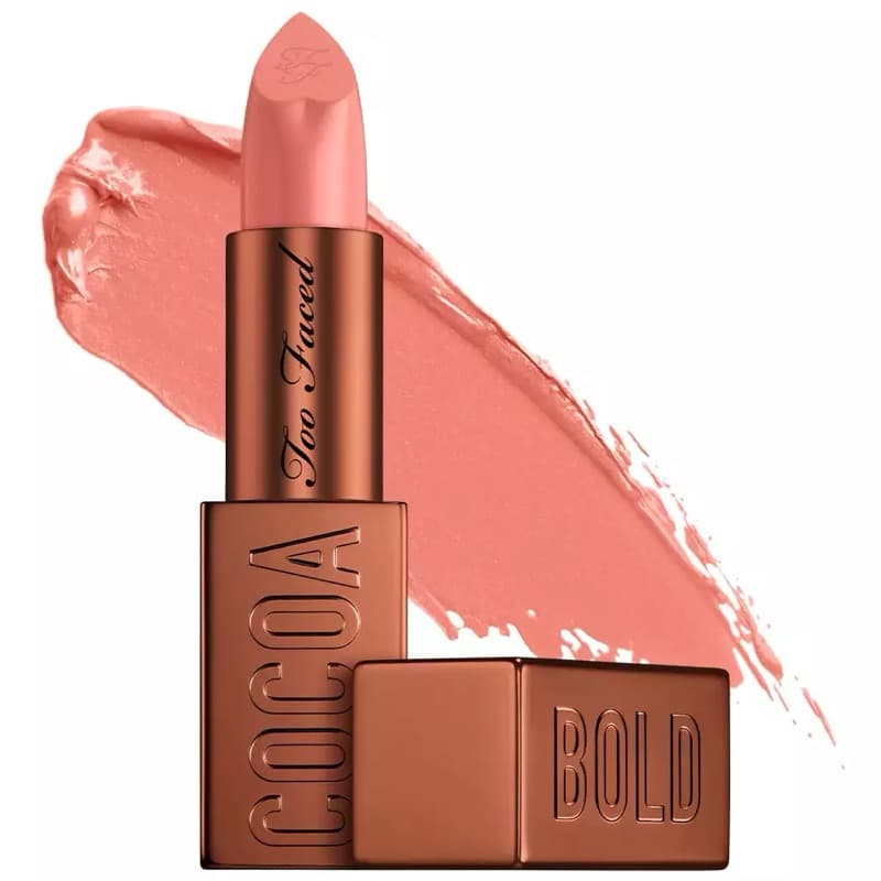 Batom Cocoa Bold Too Faced cor Buttercream