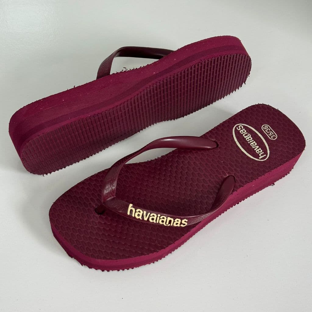 Chinelo Tamanco Sandália Feminina em Borracha EVA Cor Bordô e Variações  Leve  confortável e perfeita