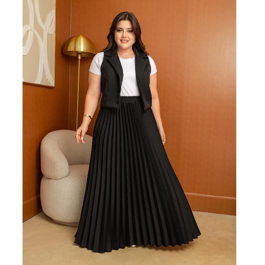 CONJUNTO DE ALFAIATARIA COM COLETE E SAIA PLISSADA