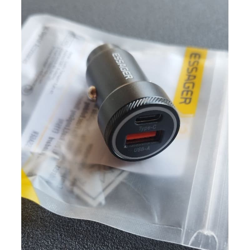 Carregador veicular 54W - turbo - USB - A e USB - C.