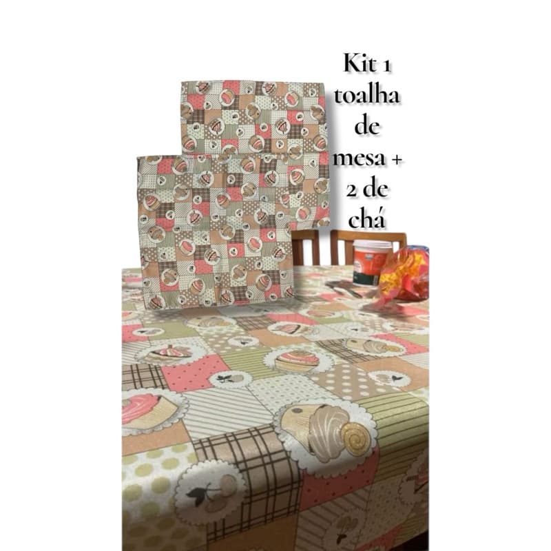 Kit toalha de mesa 2, 4, 6, 8, e 10 lugares + 2 toalhas de chá 0,70 x 0,70. Cupcake rosa.