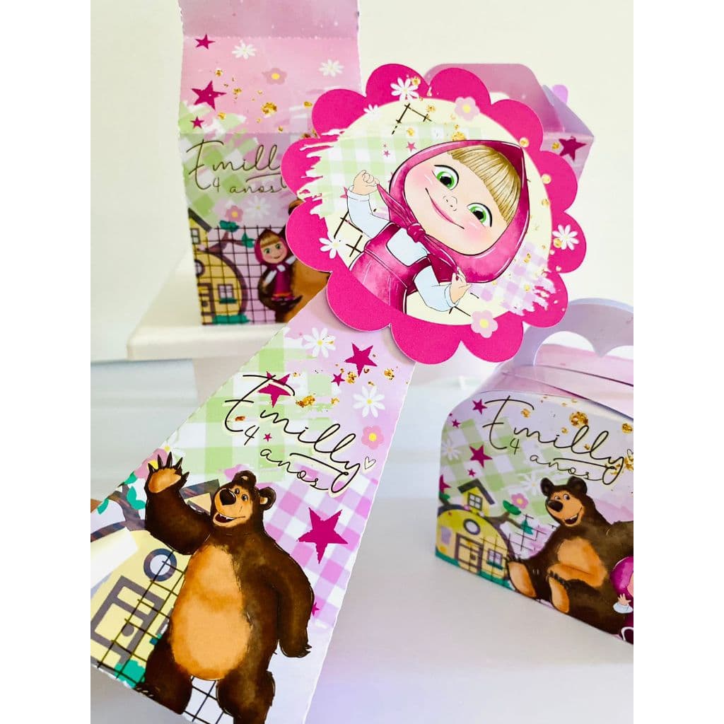 Pegue e monte Masha e o Urso , personalizado com nome e idade