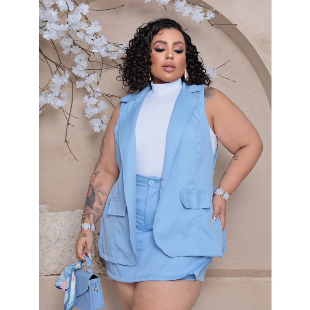 Conjunto Feminino Plus Size Short-saia E Colete Em Alfaiataria