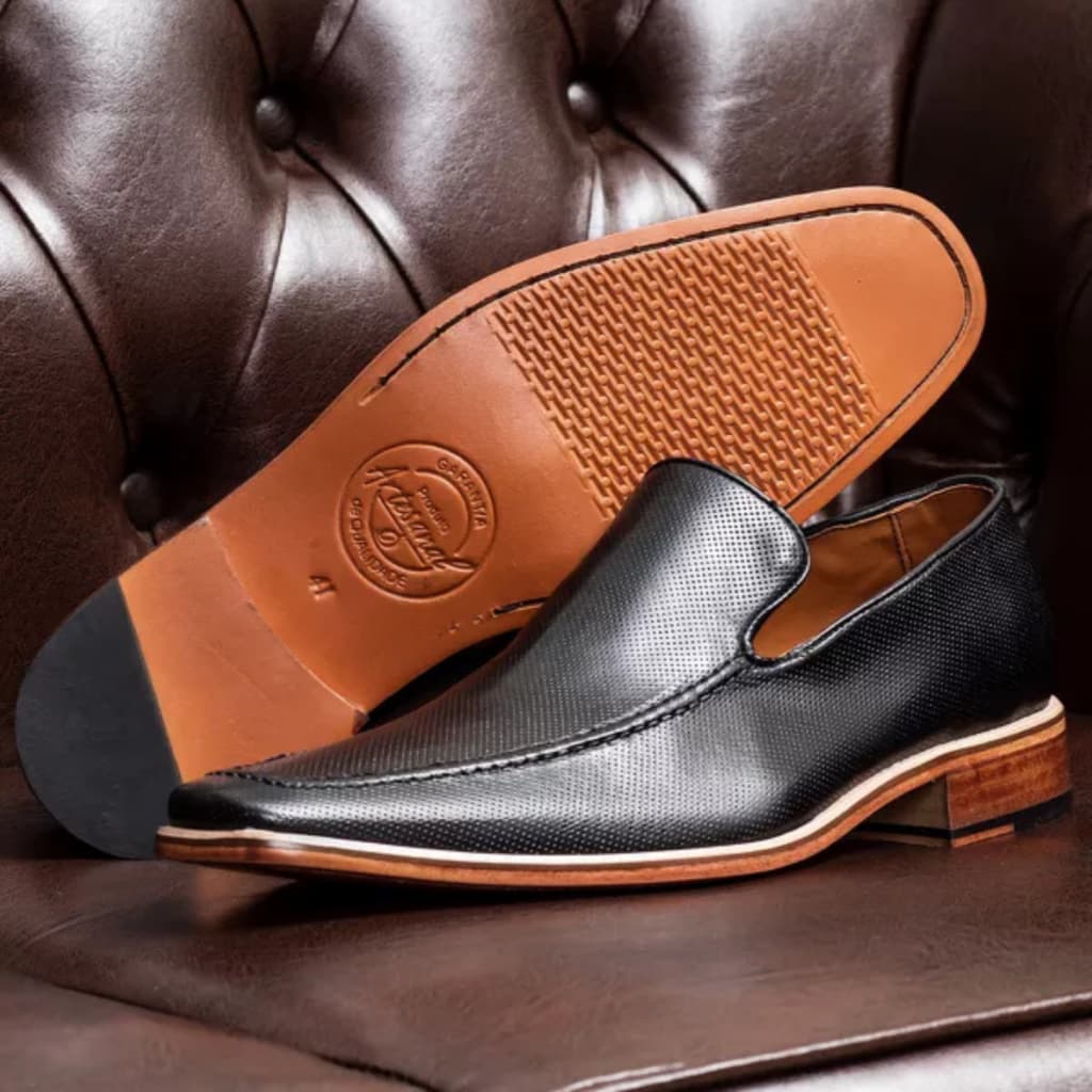 Mocassim Masculino Social em Couro Conforto Loafer Estilo Italiano Bico Fino