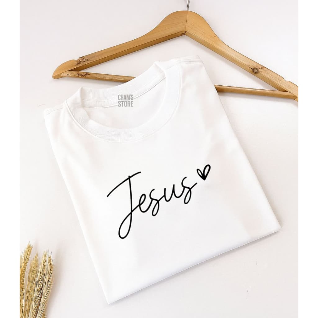 Camisa T-shirt feminina Blusa Estilosa Jesus Religiosa Gospel Cristã 100% Algodão Preta e Branca;