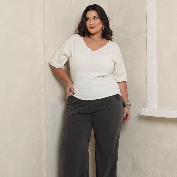 Blusinha Decote V Feminino