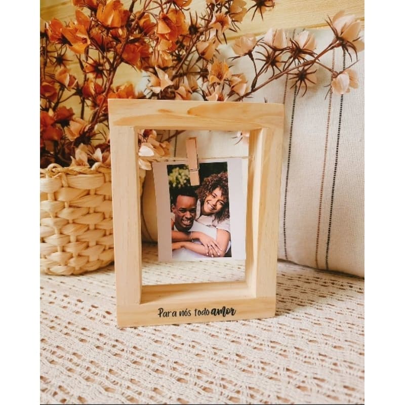 Porta retrato rústicos estilo varal de pinus com mini pregadoe de madeira para uso de foto polaroid festas e casa