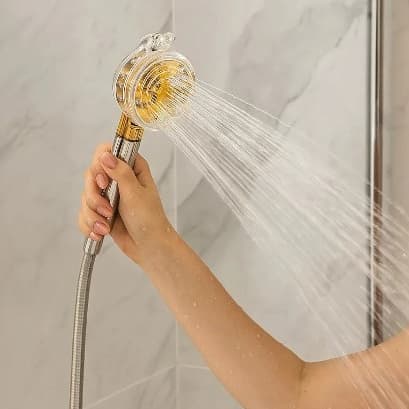 Ducha Portátil Manual Acabamento Chuveiro Portátil Acabamento Prata e Dourado 23,5 cm x 8,5 cm 182g