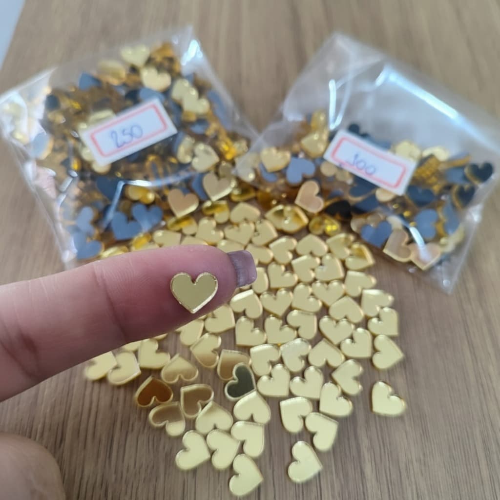 Kit Aplique Mini Coração Acrilico Espelhado Dourado Decorativos
