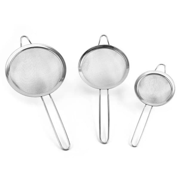 Kit 3 Peneira Coador Em Aço Inox Para Cozinha - Kit 2 Tamanhos Pequeno 6/7/8 cm, Grande 10/104/18 cm