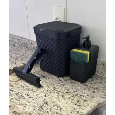 Jogo de Pia Rattan Lixeira 05 Litros Porta Detergente com Porta Esponja e Rodinho de Pia -  TOY