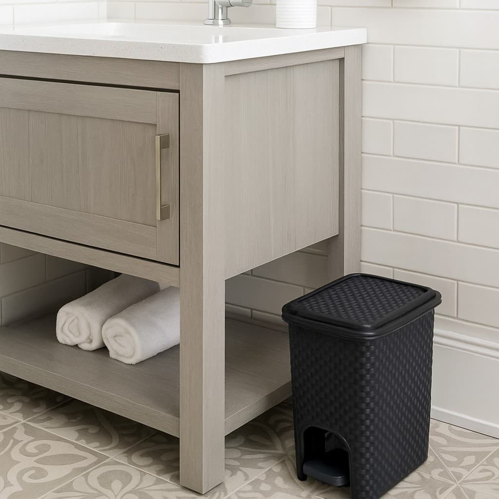 Lixeira Banheiro Cozinha Rattan com Pedal 7 Litros com Tampa Banheiro Cozinha e Outros