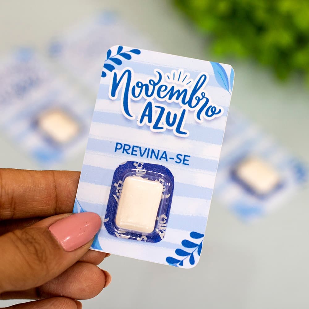 LEMBRACINHA NOVEMBRO AZUL CARD COM CHICLETE