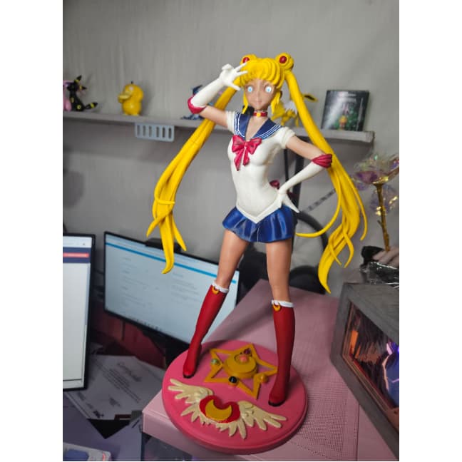 Figura Sailor Moon 33cm altura  – Impressão 3D e Pintura à Mão 🎨✨