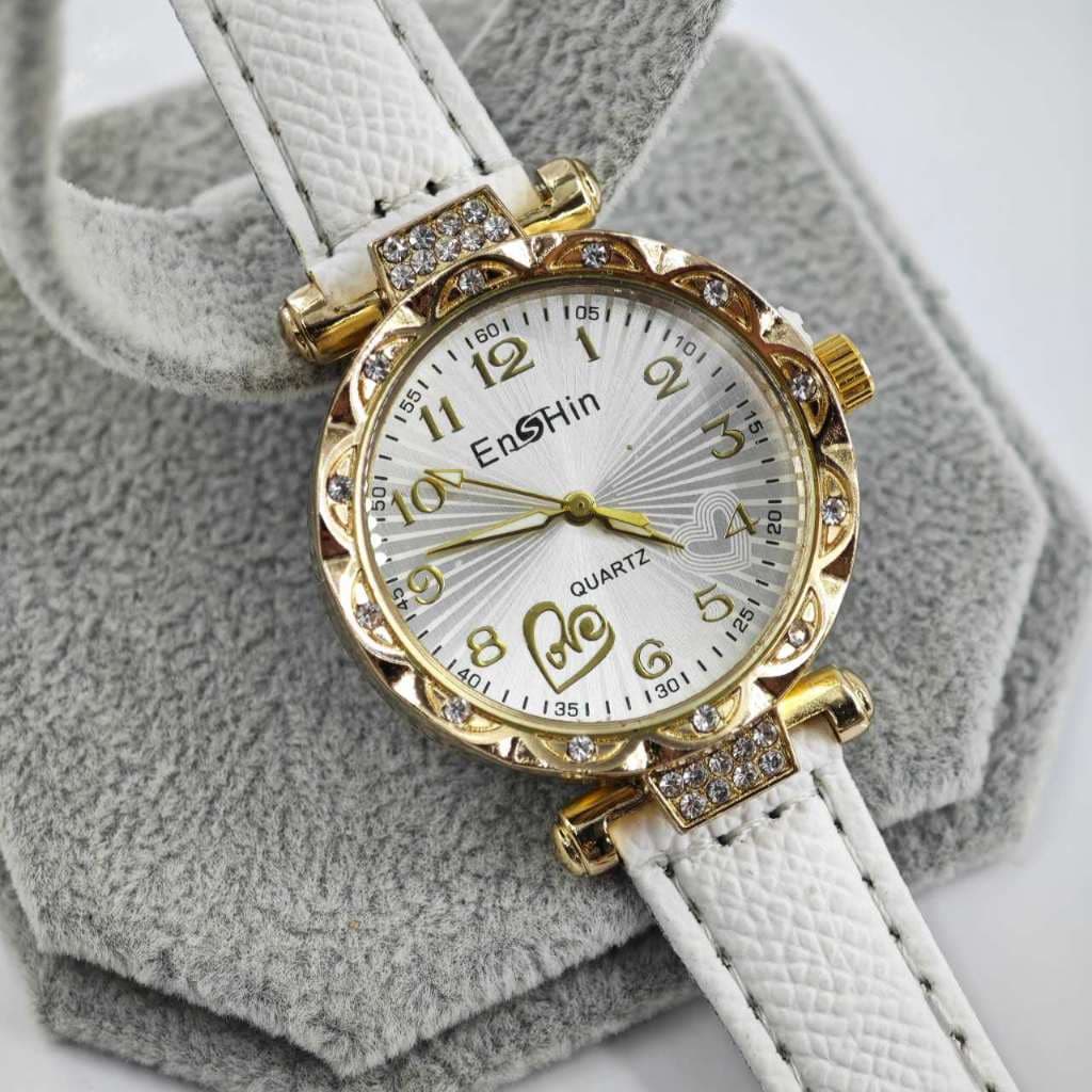 Relógio Feminino com fundo de céu estrelado Pulseira de couro para Relógios femininos  de luxo casual em couro