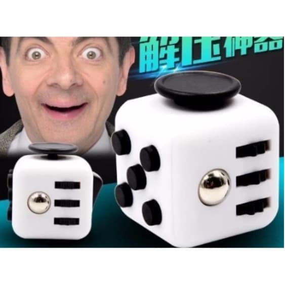 HKX Cubo De Rubik Brinquedos  Ajuda A Aliviar O Estresse Para Adultos E Crianças ww-555