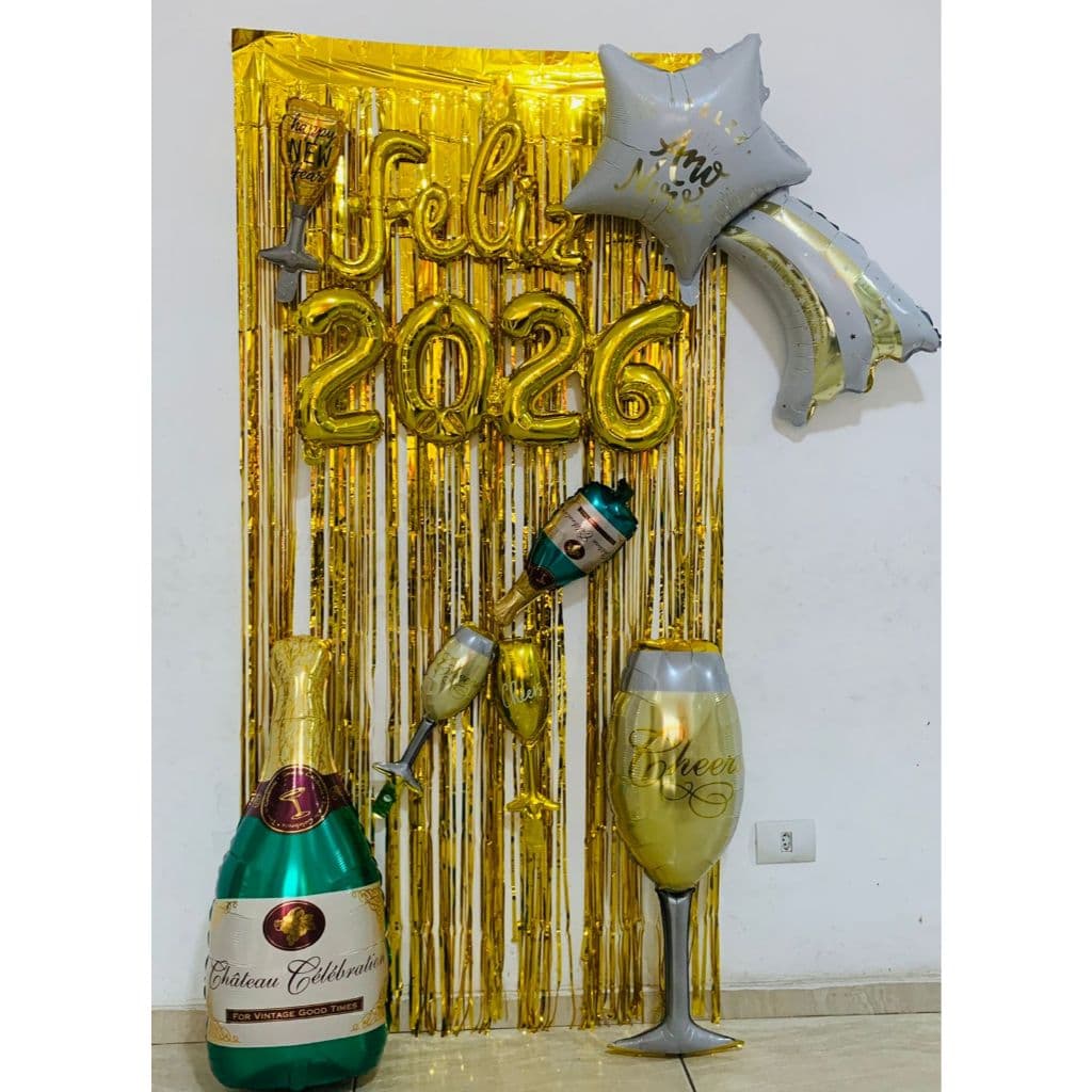 kit Decoração Ano Novo 2026, Reveillon - Feliz 2026 - Cortina metalizada dourada, balões de champanhe, taças, cometa.