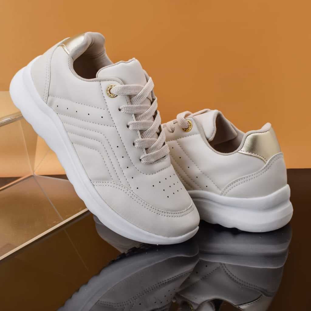 Tênis Feminino Casual Preto e Branco Super Confortável Macio e Leve Envio Imediato Com Promoção