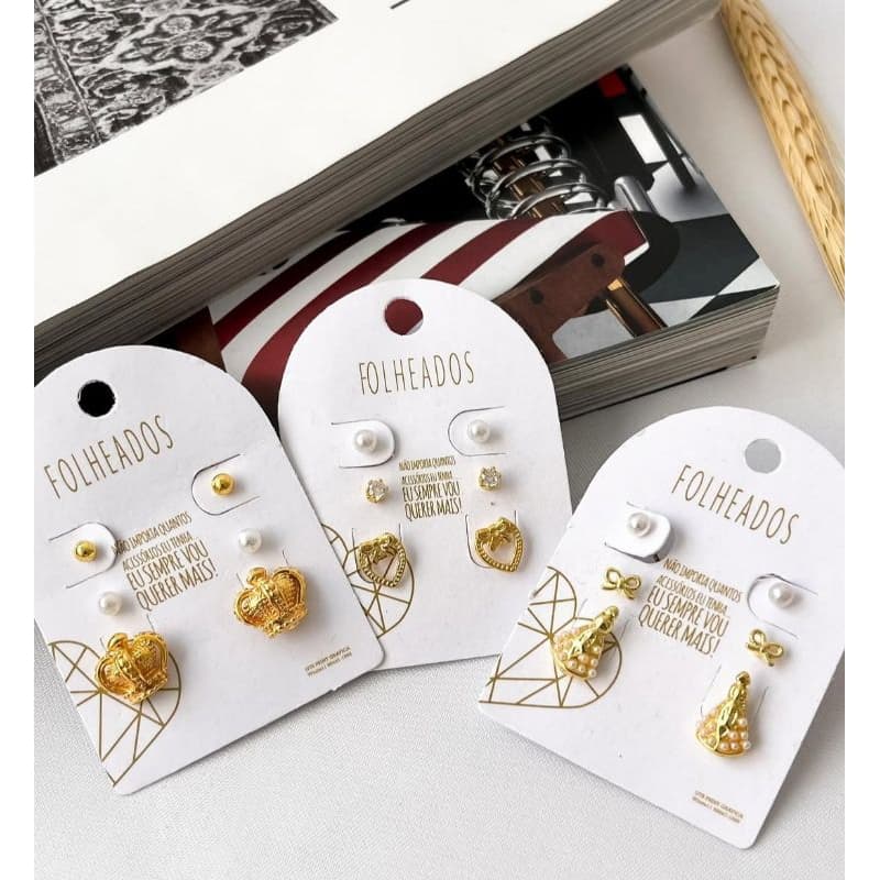Kit Trio de Brincos Folheado Ouro 1 Cartela com 3 Pares de Brincos Pequenos Vários Modelos