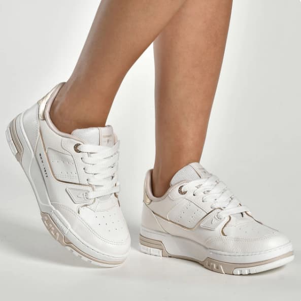 Tenis Via Marte Branco Dourado Casual Sneaker Estiloso