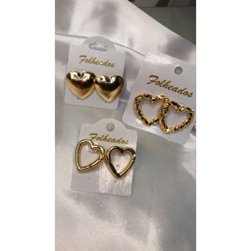 Brincos Folheado a Ouro Coração Detalhado -Tendência Feminina - Vários Modelos Coração Torcido - Bijuterias Dourado