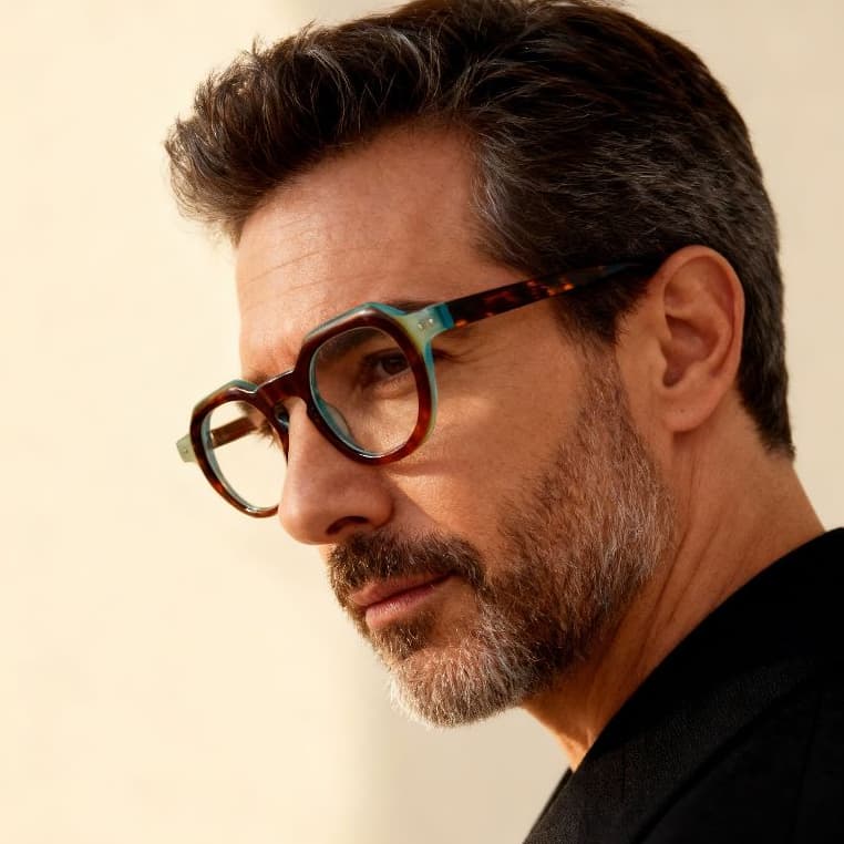 【Betsy】Óculos Retrô em Acetato Premium • Moldura Redonda com Estilo Intelectual • Toque Suave como Seda