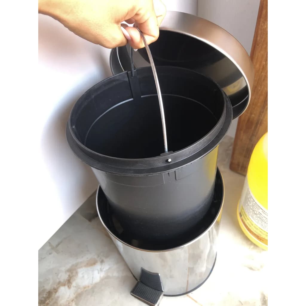 Lixeira Inox Redonda Multiuso Escritório, - 5 Litros, com pedal Cesto Interno Removível Banheiro!!