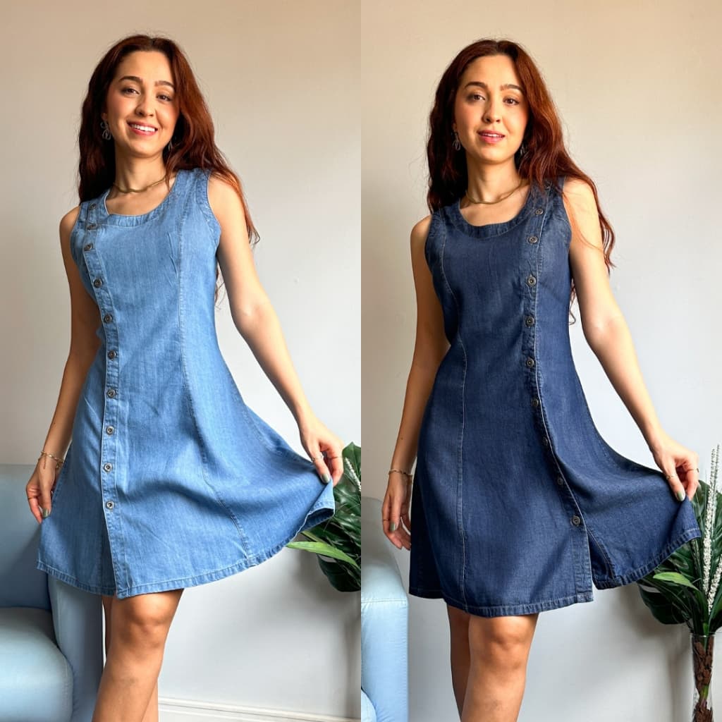 Vestido jeans curto regata com botões laterais