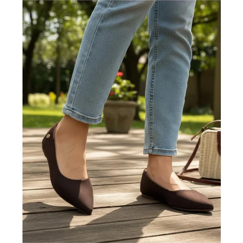 Sapatilha Feminina Bico Alongada Suede Marrom Confort