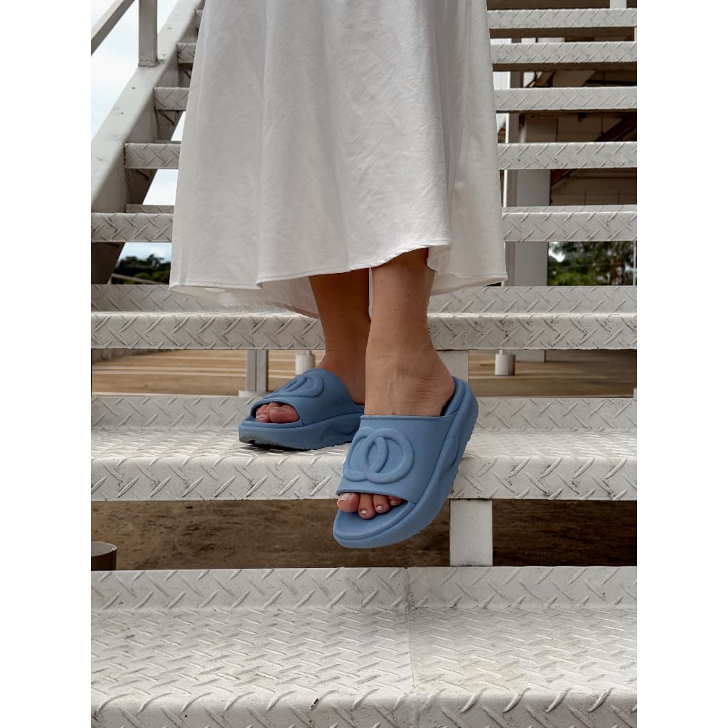 Chinelo Feminino SOFT- Nuvem Super Macio - Azul/Branco EVA Premium