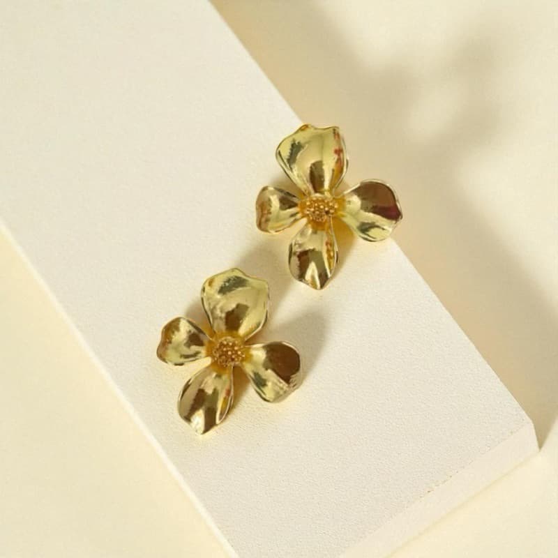 Par Brincos Flor Folheado Feminino 2,5cm Dourado Prateado Elegante Moda Feminina Acessórios