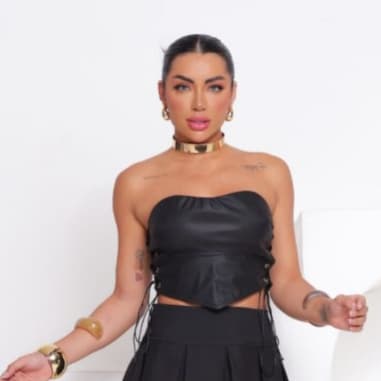 Cropped Corset Feminino em Couro Com Regulagem Lateral Tomara que Caia Decote Coração Moda Elegante