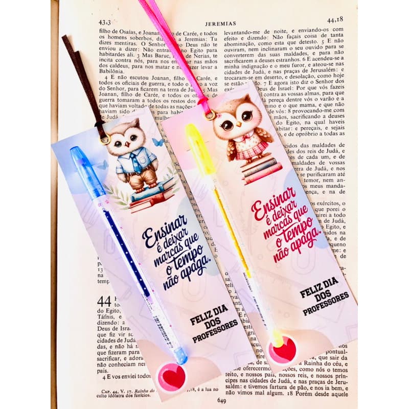 marca páginas com caneta colorida de gel personalizado para o dia dos professores-lembrancinha dia dos professores